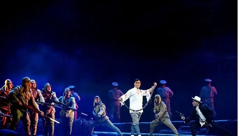 《拂晓之光》剧照